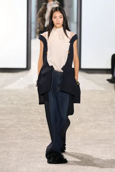 Look 9